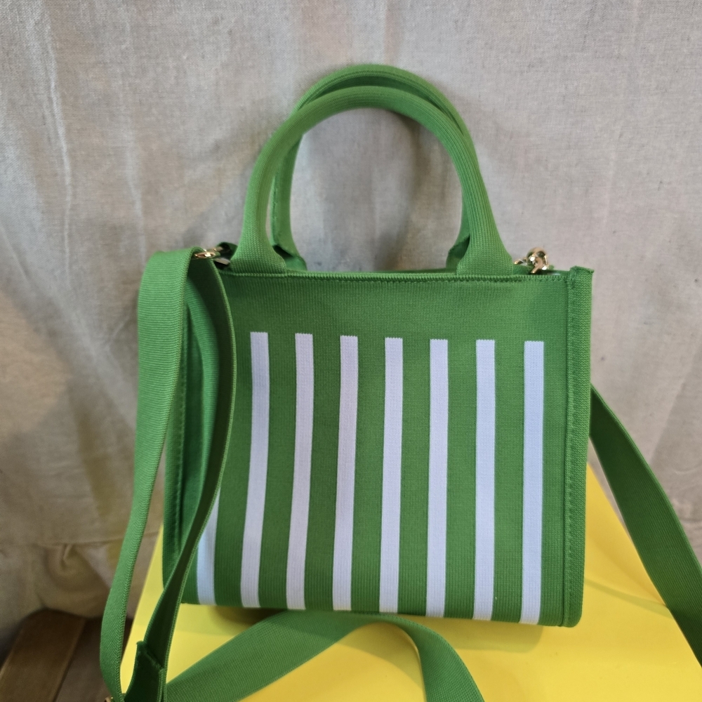 Kate Spade Vibrant Green and White Tote - Picture 2 of 8